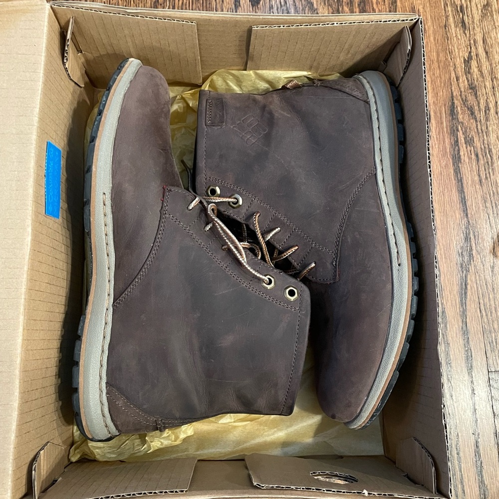 Men’s Columbia Boots - Davenport Six - sz 9.5